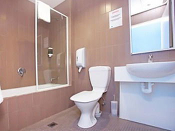Urban Central Accommodation - Hostel - South Australia Travel 19