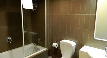 Urban Central Accommodation - Hostel - South Australia Travel 32