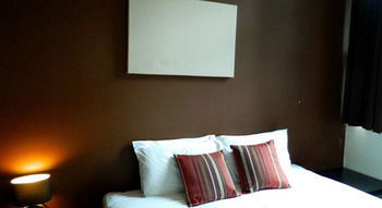 Urban Central Accommodation - Hostel - South Australia Travel 37