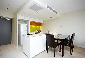 Astra Apartments - Docklands - South Australia Travel 1
