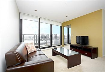 Astra Apartments - Docklands - South Australia Travel 2