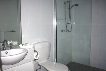 Mylos Apartments - South Australia Travel 5