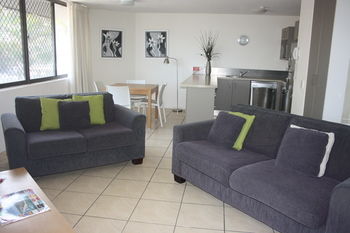 Mylos Apartments - South Australia Travel 9