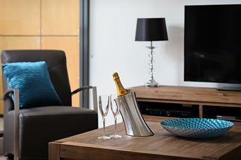 Apartments @ IKON Glen Waverley - South Australia Travel 6