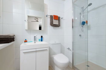 Apartments @ IKON Glen Waverley - South Australia Travel 9