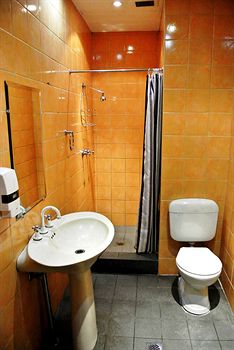 Jackaroo Hostel Sydney - South Australia Travel 6