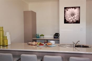 H Boutique Hotel - South Australia Travel 1
