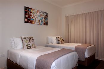 H Boutique Hotel - South Australia Travel 5