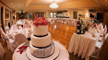Elizabethan Lodge - South Australia Travel 13
