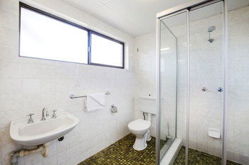 Villa Noosa Hotel - South Australia Travel 0