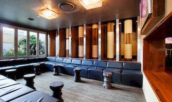 Villa Noosa Hotel - South Australia Travel 13