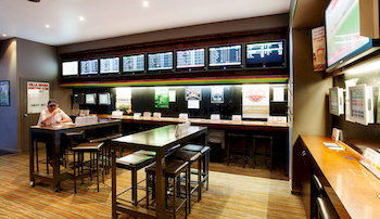 Villa Noosa Hotel - South Australia Travel 19
