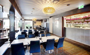 Villa Noosa Hotel - South Australia Travel 30