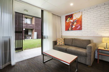 Villa Noosa Hotel - South Australia Travel 37