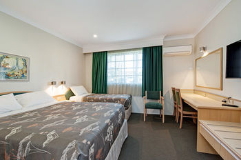 Colonial Terrace Motor Inn - South Australia Travel 28