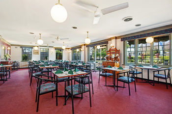 Colonial Terrace Motor Inn - South Australia Travel 36