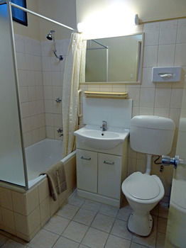 Best Western Fawkner Suites & Serviced Apartments - South Australia Travel 5