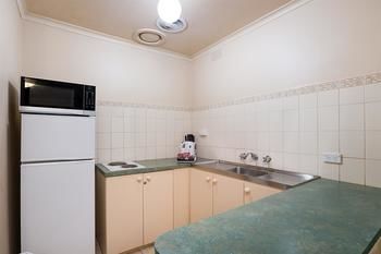 Best Western Fawkner Suites & Serviced Apartments - South Australia Travel 14