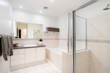 Best Western Fawkner Suites & Serviced Apartments - South Australia Travel 42