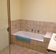 Australian Home Away  Doncaster Elgar - South Australia Travel