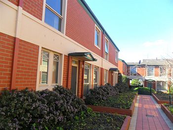Australian Home Away @ Box Hill 32 - South Australia Travel 9