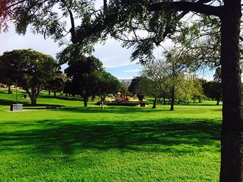 Australian Home Away @ Box Hill 32 - South Australia Travel 14