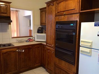 Australian Home Away @ Doncaster Grange Park - South Australia Travel 12
