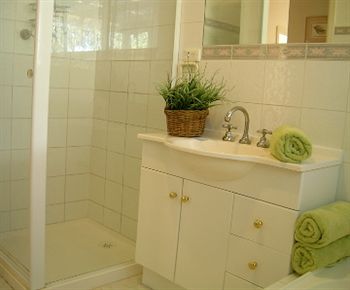 Australian Home Away @ Doncaster Grange Park - South Australia Travel 20