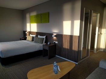 Ibis Styles The Entrance - South Australia Travel 17
