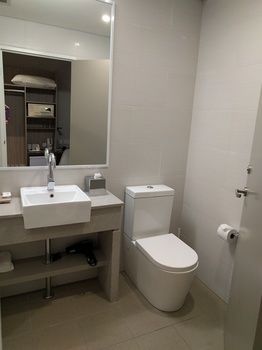 Ibis Styles The Entrance - South Australia Travel 34