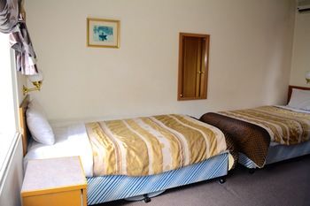 Magnolia Court Boutique Hotel Melbourne - South Australia Travel 8