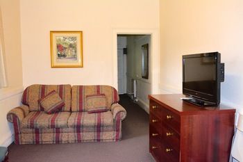 Magnolia Court Boutique Hotel Melbourne - South Australia Travel 11