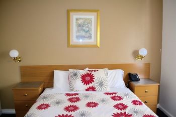 Magnolia Court Boutique Hotel Melbourne - South Australia Travel 13