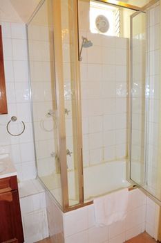 Magnolia Court Boutique Hotel Melbourne - South Australia Travel 15