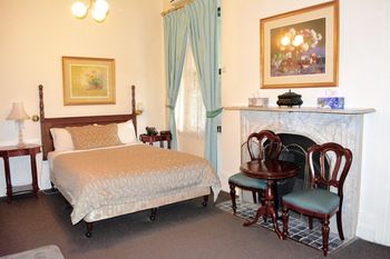 Magnolia Court Boutique Hotel Melbourne - South Australia Travel 16