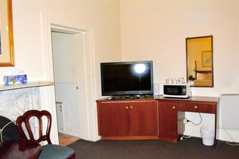 Magnolia Court Boutique Hotel Melbourne - South Australia Travel 17