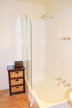 Magnolia Court Boutique Hotel Melbourne - South Australia Travel 19