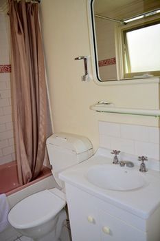 Magnolia Court Boutique Hotel Melbourne - South Australia Travel 20