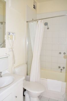 Magnolia Court Boutique Hotel Melbourne - South Australia Travel 34