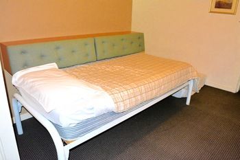Magnolia Court Boutique Hotel Melbourne - South Australia Travel 44