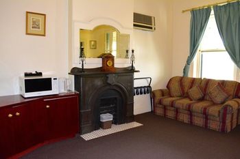 Magnolia Court Boutique Hotel Melbourne - South Australia Travel 57