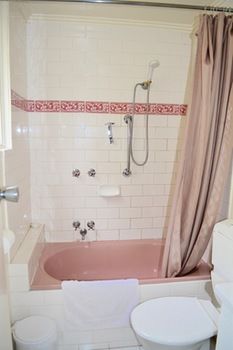 Magnolia Court Boutique Hotel Melbourne - South Australia Travel 67