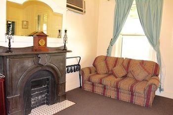 Magnolia Court Boutique Hotel Melbourne - South Australia Travel 69