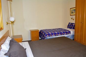 Magnolia Court Boutique Hotel Melbourne - South Australia Travel 71