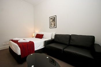 The Star Apartments - South Australia Travel 7