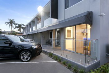 Merewether Motel - South Australia Travel 7