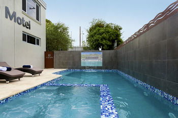 Merewether Motel - South Australia Travel 29