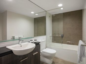 Adina Apartment Hotel Sydney Airport - South Australia Travel 7