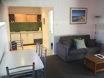 Harbourview Serviced Apartments - South Australia Travel 14