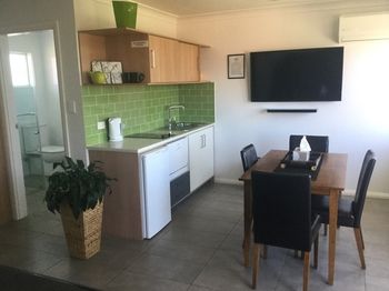 Harbourview Serviced Apartments - South Australia Travel 27